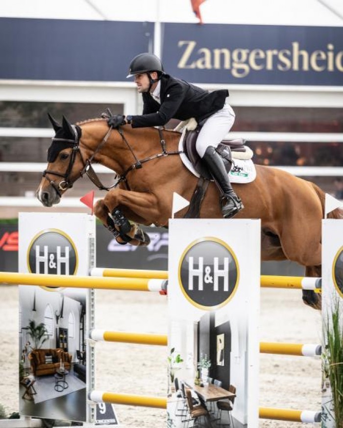 Sambucci shines again at the World Championships