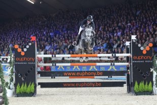 TARAN DE LA POMME NAAR KEVIN STAUT
